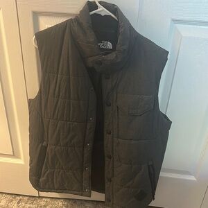 The North Face Men's Black Puffer Vest
